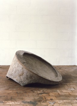 1988-z.t.-aluminiumcement, staal, 100x70cm