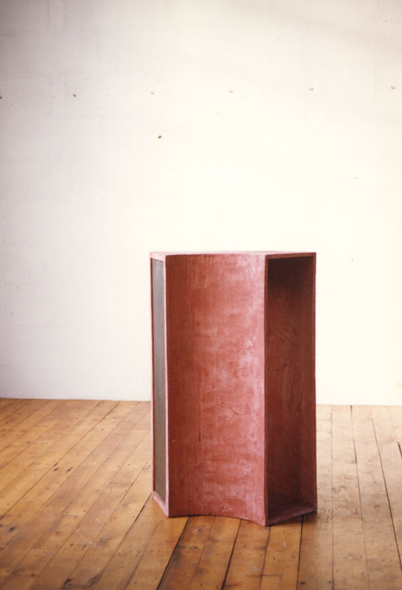 , cement, staal, 28x86x90cm